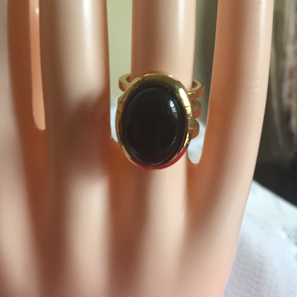 Ladies ring